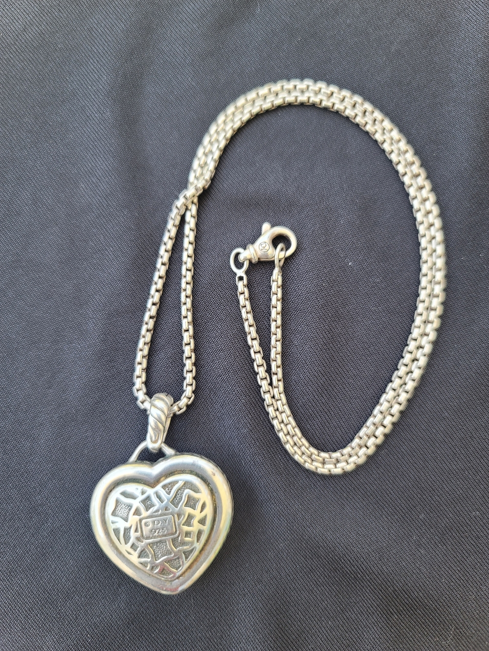 DAVID YURMAN ...BEAUTIFUL! Sterling Silver Heart Locket Necklace - Silver
